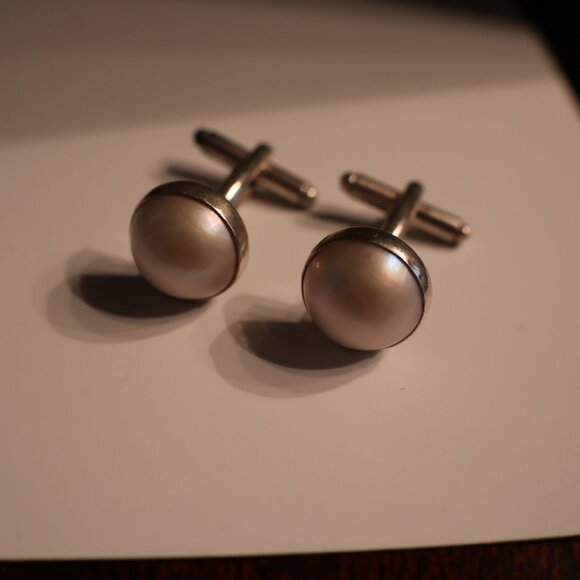Sterling Silver and Mabe Pearl Cufflinks – Guy or Gal! - Picture 2 of 6
